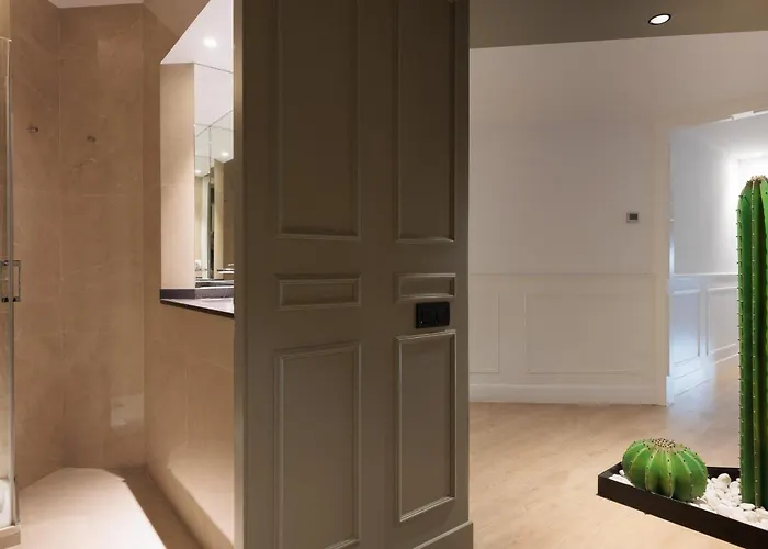 Passeig De Gracia By Enjoybcn ברצלונה